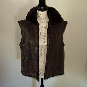 REVERSABLE VEST